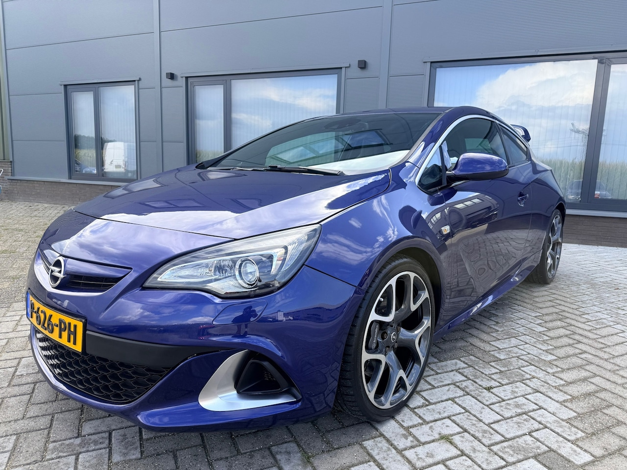 Opel Astra GTC - 2.0 Turbo OPC|280PK|Recaro|20inch|DAB| - AutoWereld.nl