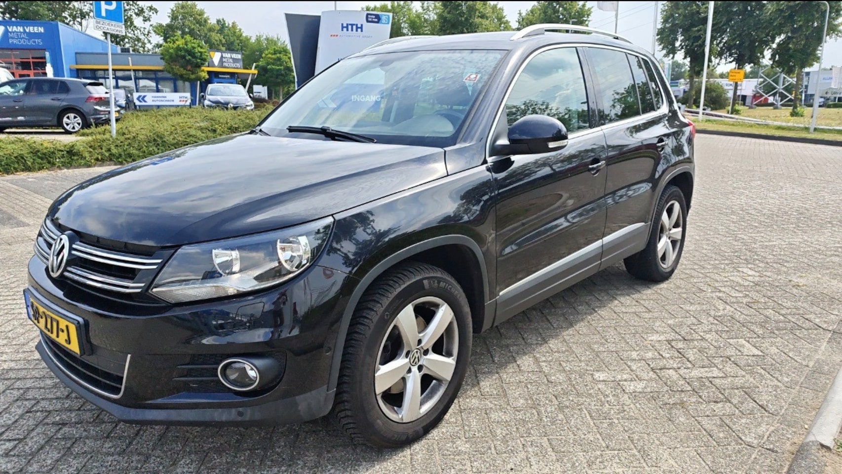 Volkswagen Tiguan - 2.0 TDI Track&Field 4Motion Automaat - AutoWereld.nl