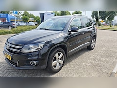 Volkswagen Tiguan - 2.0 TDI Track&Field 4Motion Automaat
