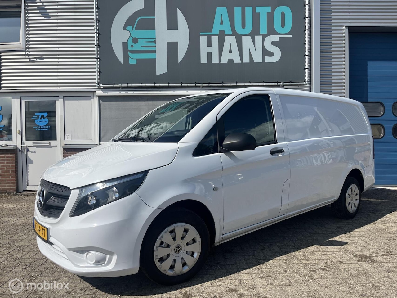 Mercedes-Benz Vito - 111 CDI Functional Lang 114PK | trekhaak | cruise | navi - AutoWereld.nl