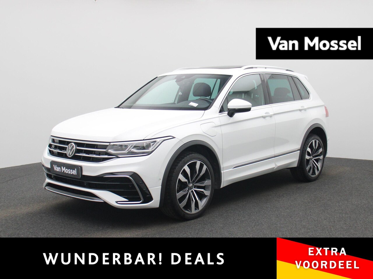 Volkswagen Tiguan - 1.4 TSI eHybrid R-Line Business+ 245 PK| Panoramadak | Trekhaak | LED Matrix | Dodehoek De - AutoWereld.nl