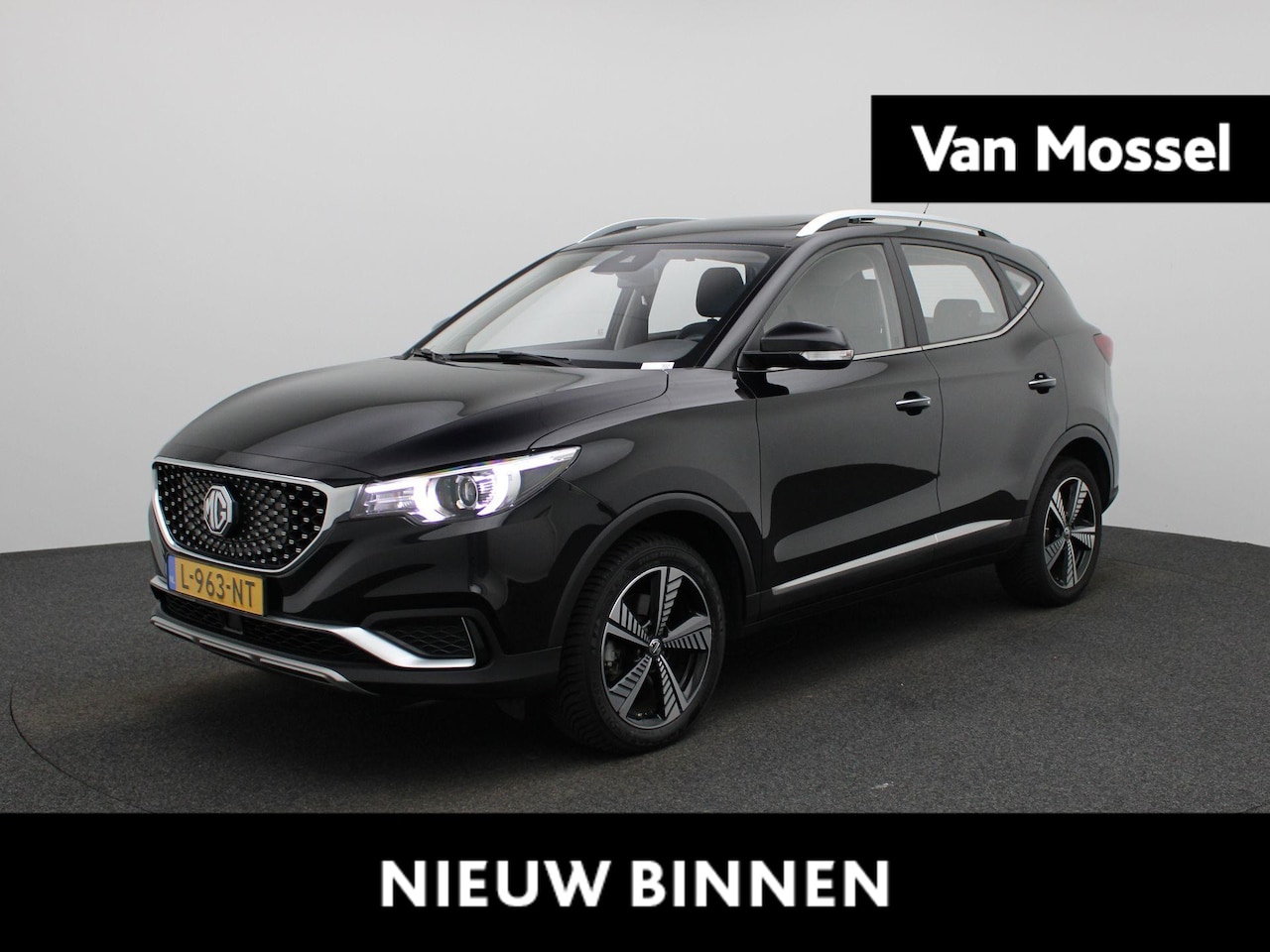 MG MG ZS EV - Luxury 45 kWh | Schuifdak | Stoelverwarming | Lederen bekleding | Lichtmetalen Velgen | Ca - AutoWereld.nl