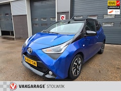 Toyota Aygo - 1.0 VVT-i TeamNL, AUR Camera, Cruise-controle, Telefoon, Keyless entry sleutel, Two Tone K