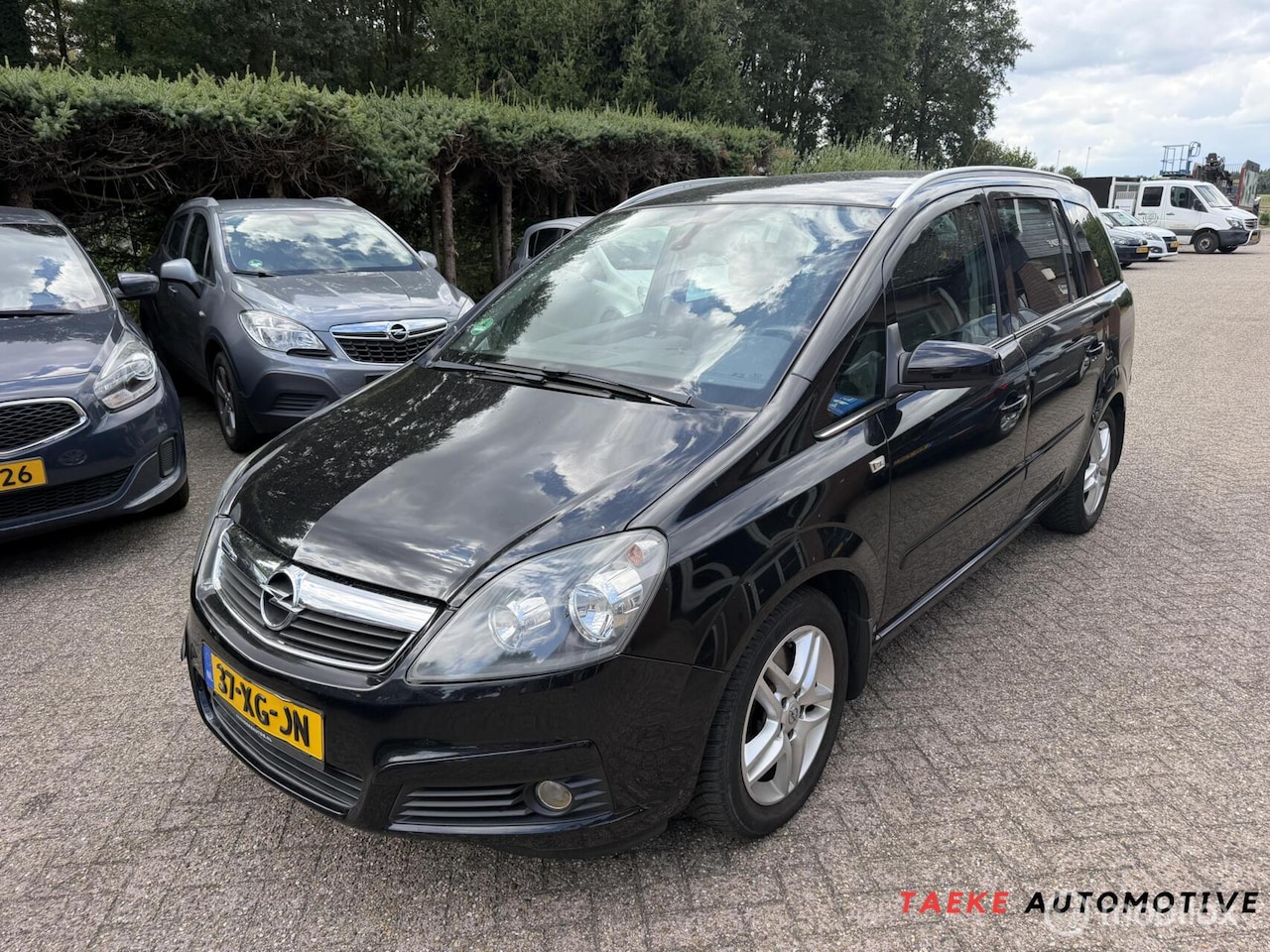 Opel Zafira - 2.2 Executive APK/7PERSOONS/LEES TEKST - AutoWereld.nl