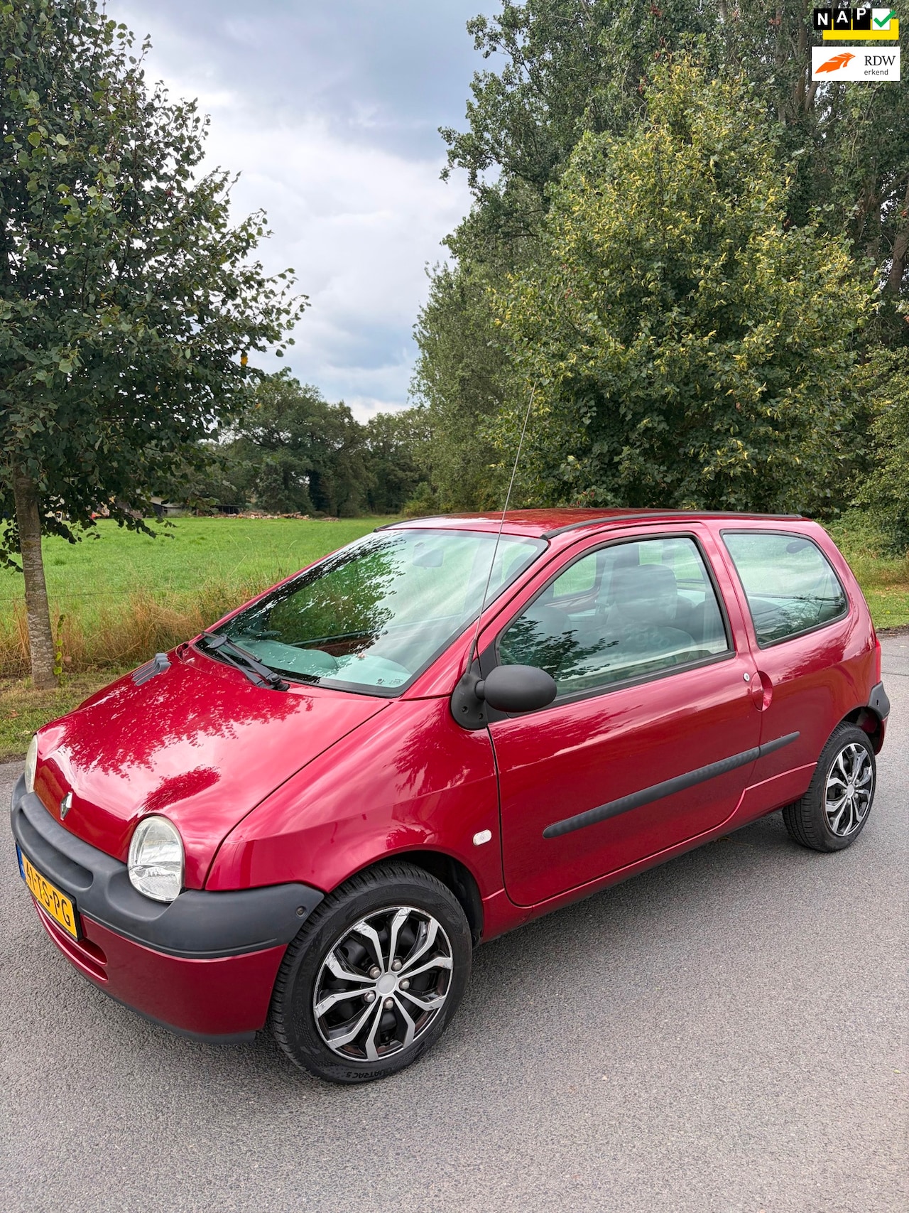Renault Twingo - 1.2 Emotion 1.2 Emotion, NAP, Airco. Nieuwe distributieriem - AutoWereld.nl