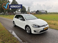 Volkswagen e-Golf - e-Golf SOH 86% | Camera | ACC | Navigatie | Virtual |