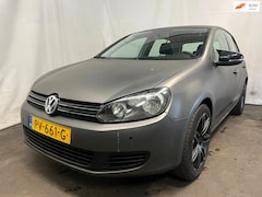 Volkswagen Golf - 1.4 TSI Highline - Schade