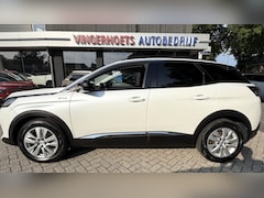 Peugeot 3008 - Style * 130 Pk * AUTOMAAT * Tip van de Chef * Navigatie * Trekhaak * Stoelverwarming * 17"