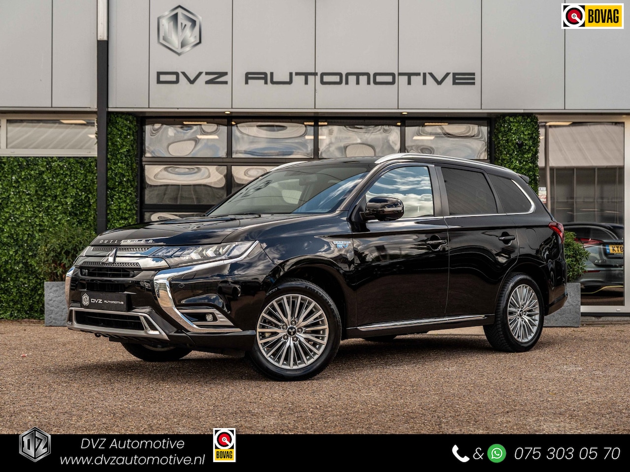 Mitsubishi Outlander - 2.4 PHEV Intense | SOH 86% | Carplay | Trekhaak | - AutoWereld.nl