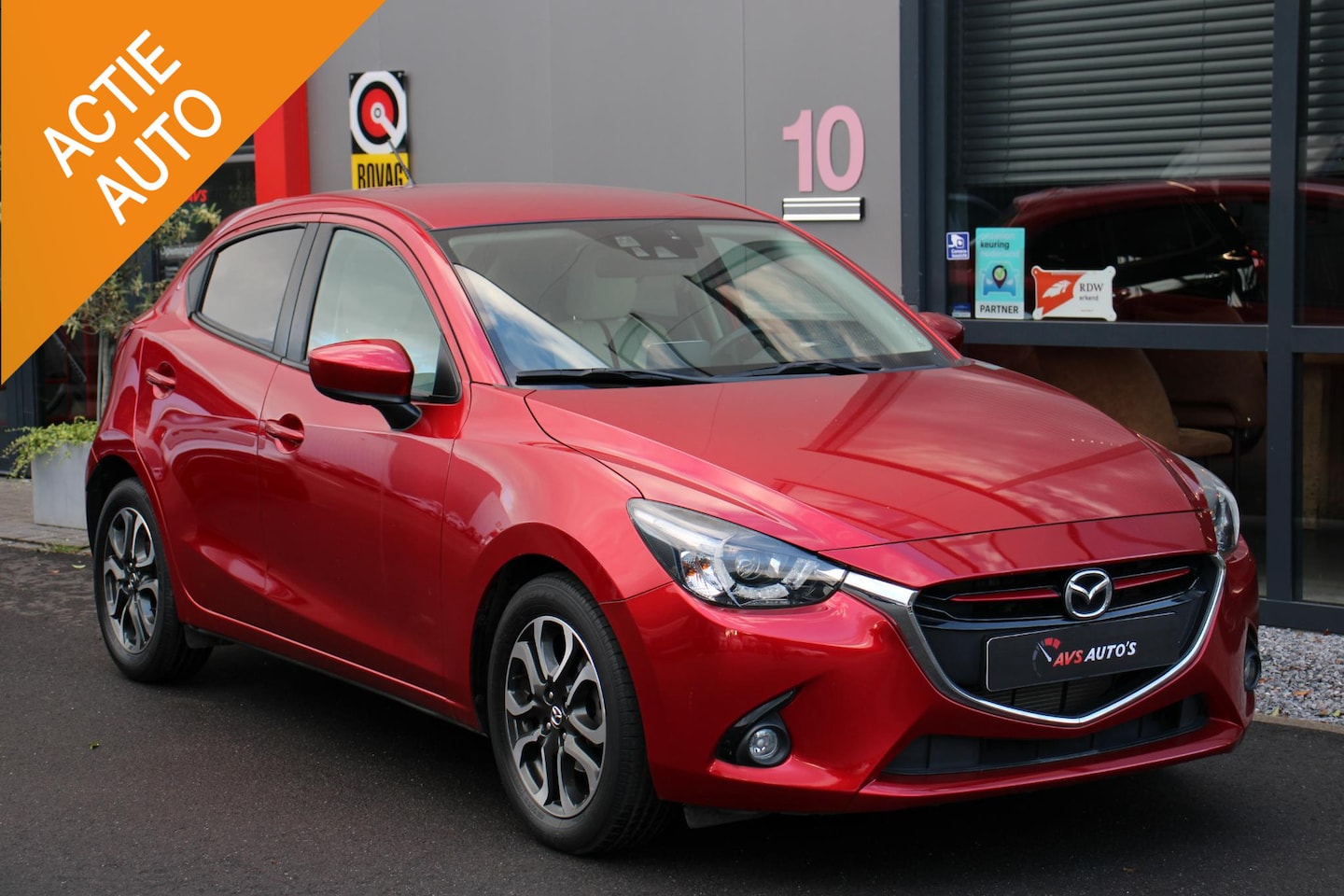 Mazda 2 - 1.5 Skyactiv-G GT-M LEER, HEAD-UP, STOELVERWARMING,58DKM - AutoWereld.nl