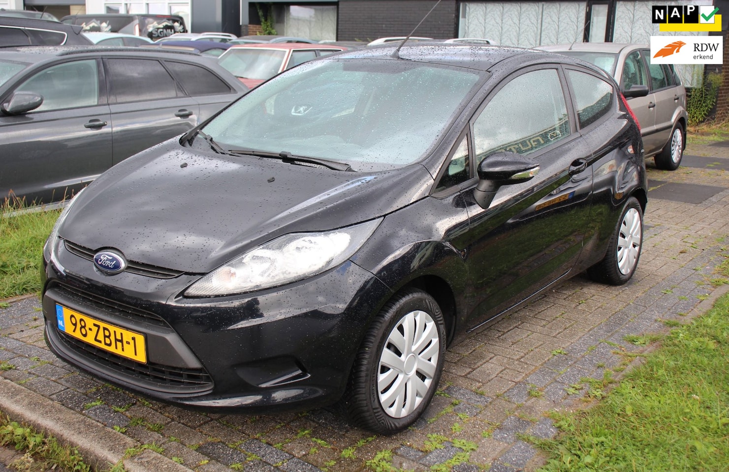 Ford Fiesta - 1.25 Champion Airco Cruise Zwart Elec ramen Centr deur. vergendeling NAP APK - AutoWereld.nl