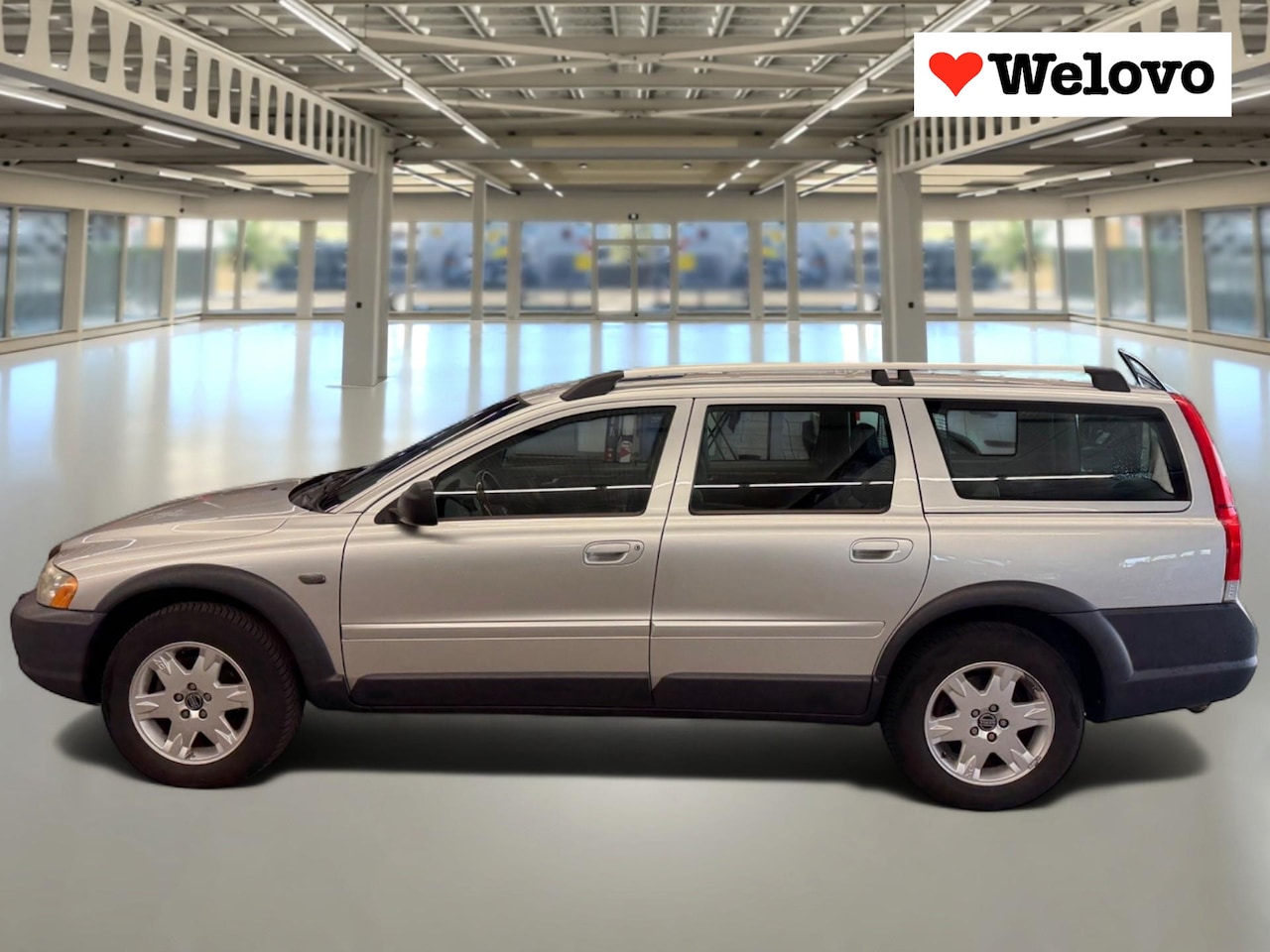 Volvo XC70 - 2.5 T Summum Schuifdak, leder, electr. verst. stoelen.... - AutoWereld.nl