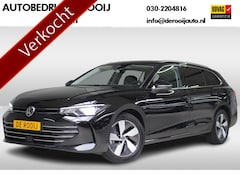 Volkswagen Passat Variant - 1.5 eHybrid Business Navigatie | Head Up Displat | E. Stoelverstelling | Trekhaak