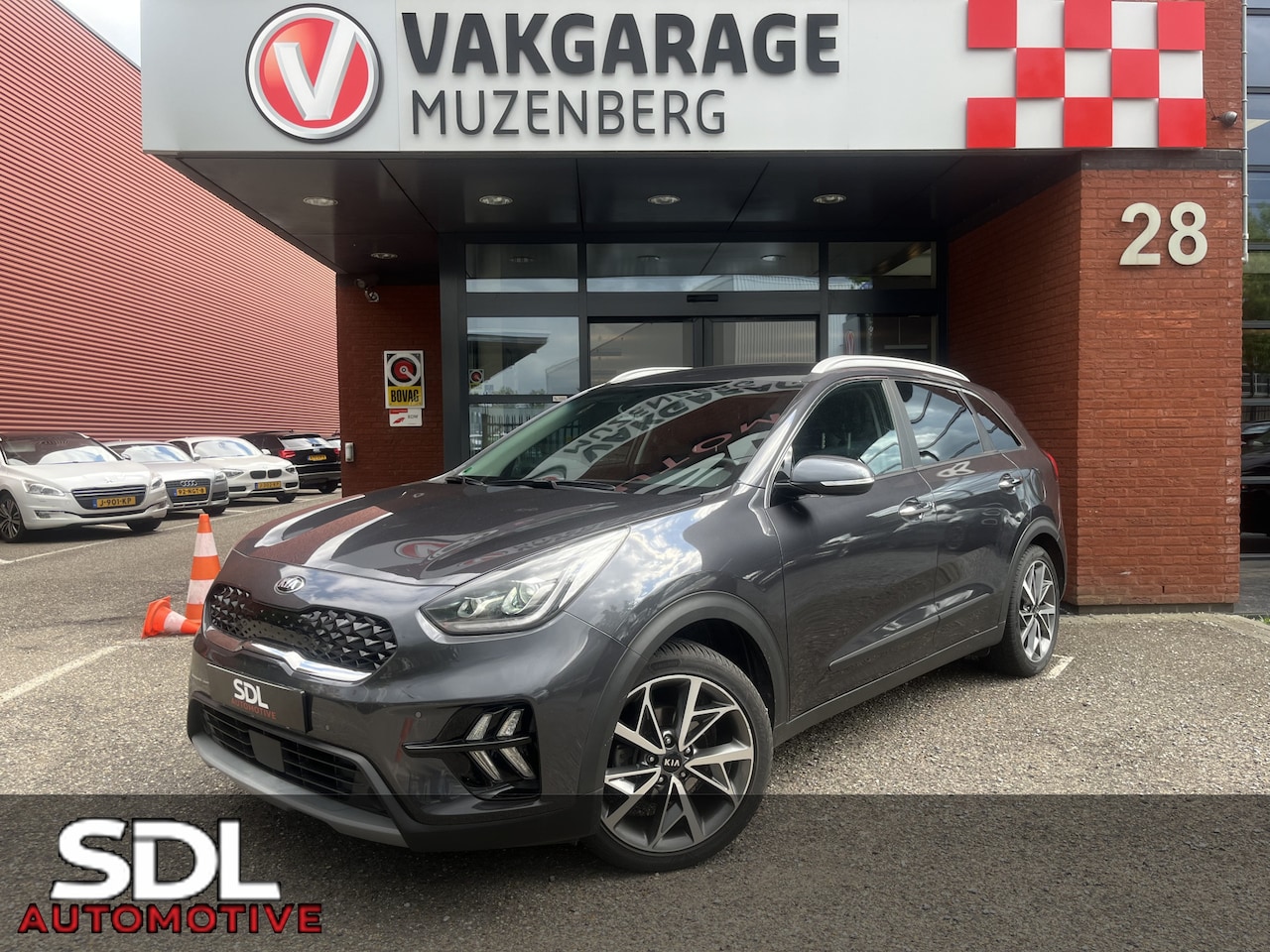 Kia Niro - 1.6 GDi Hybrid DynamicPlusLine // AFN. TREKHAAK // ADAPT. CRUISE // KEYLESS // DODEHOEK // - AutoWereld.nl