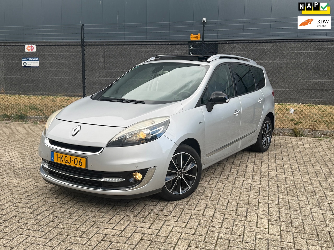 Renault Grand Scénic - 1.4 TCe Bose |Panodak| |Navi| |CruiseControl| - AutoWereld.nl