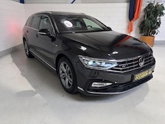 Volkswagen Passat Variant - 1.5 TSI 150pk ACT Highline Business R-Line, Pano, Virtual