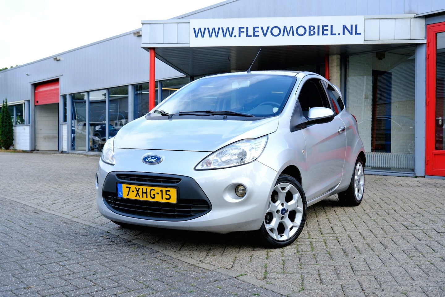 Ford Ka - 1.2 Titanium X start/stop *64.252km!* Pano|Clima|Stoelverw|LMV - AutoWereld.nl