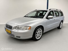 Volvo V70 - 2.4 Edition Sport LEER / NL-AUTO / COMPLETE HISTORIE