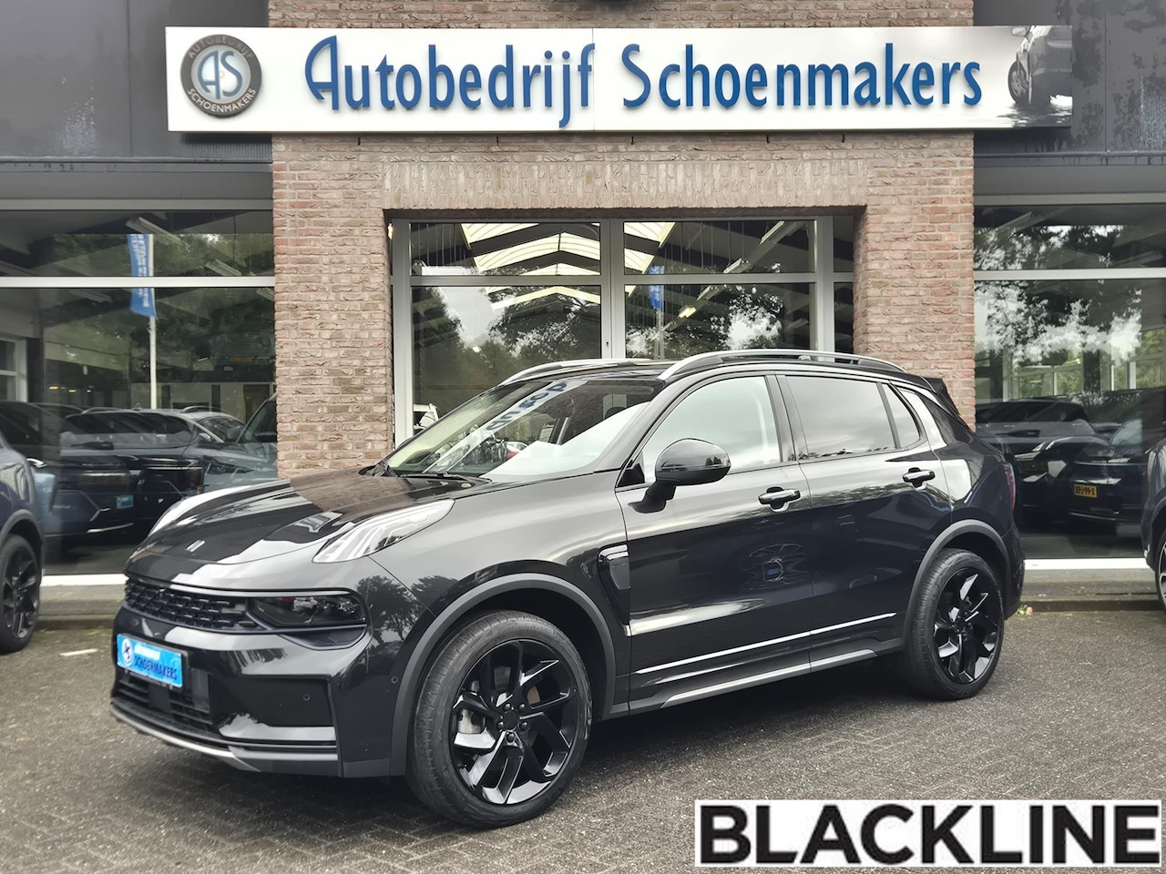 Lynk & Co 01 - 1.5 TREKHAAK! BLACKLINE! 360-CAMERA PANO/SCHUIF INFINITY DAB NAVI CARPLAY STOELVERWARMING - AutoWereld.nl