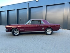 Ford Mustang - 6 cilinder coupé