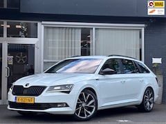 Skoda Superb Combi - 2.0 TSI 4x4 Style ACC/ DCC / LANE / SFEER / CARPLAY