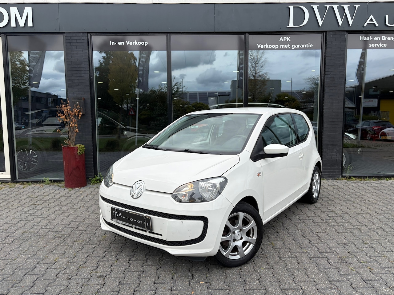Volkswagen Up! - 1.0 high up! 1.0 high up! - AutoWereld.nl