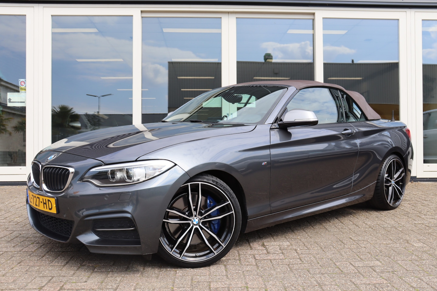 BMW 2-serie Cabrio - M235i xDrive Centennial High Executive M235i xDrive Centennial High Executive, Cruise Control, Airco, Apple Carplay, Camera, Navi - AutoWereld.nl