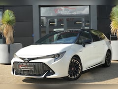 Toyota Corolla Touring Sports - 1.8 Hybrid GR-Sport 122pk Navigatie/Stoelverwarming/Camera