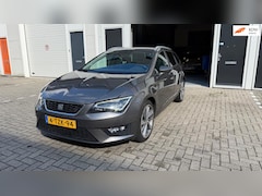 SEAT Leon ST - 1.6 TDI Style FR DSG 2014 Navi - Acc - Clima