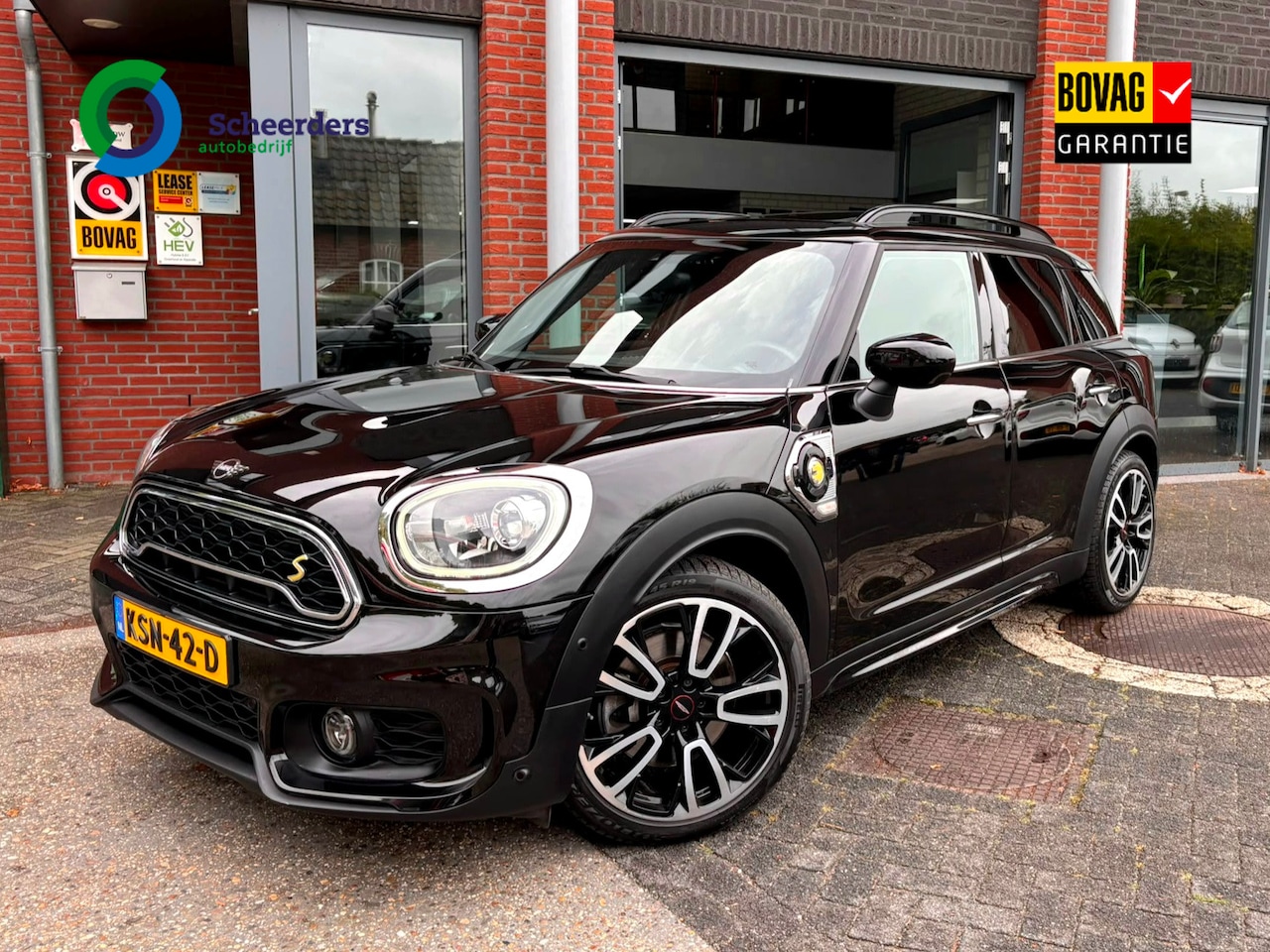 MINI Countryman - 1.5 Cooper S E ALL4 Chili,Panodak,1 jaar bovag garantie - AutoWereld.nl