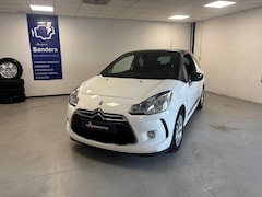 DS 3 - 3 1.2 So Chic zwarte hemel/clima