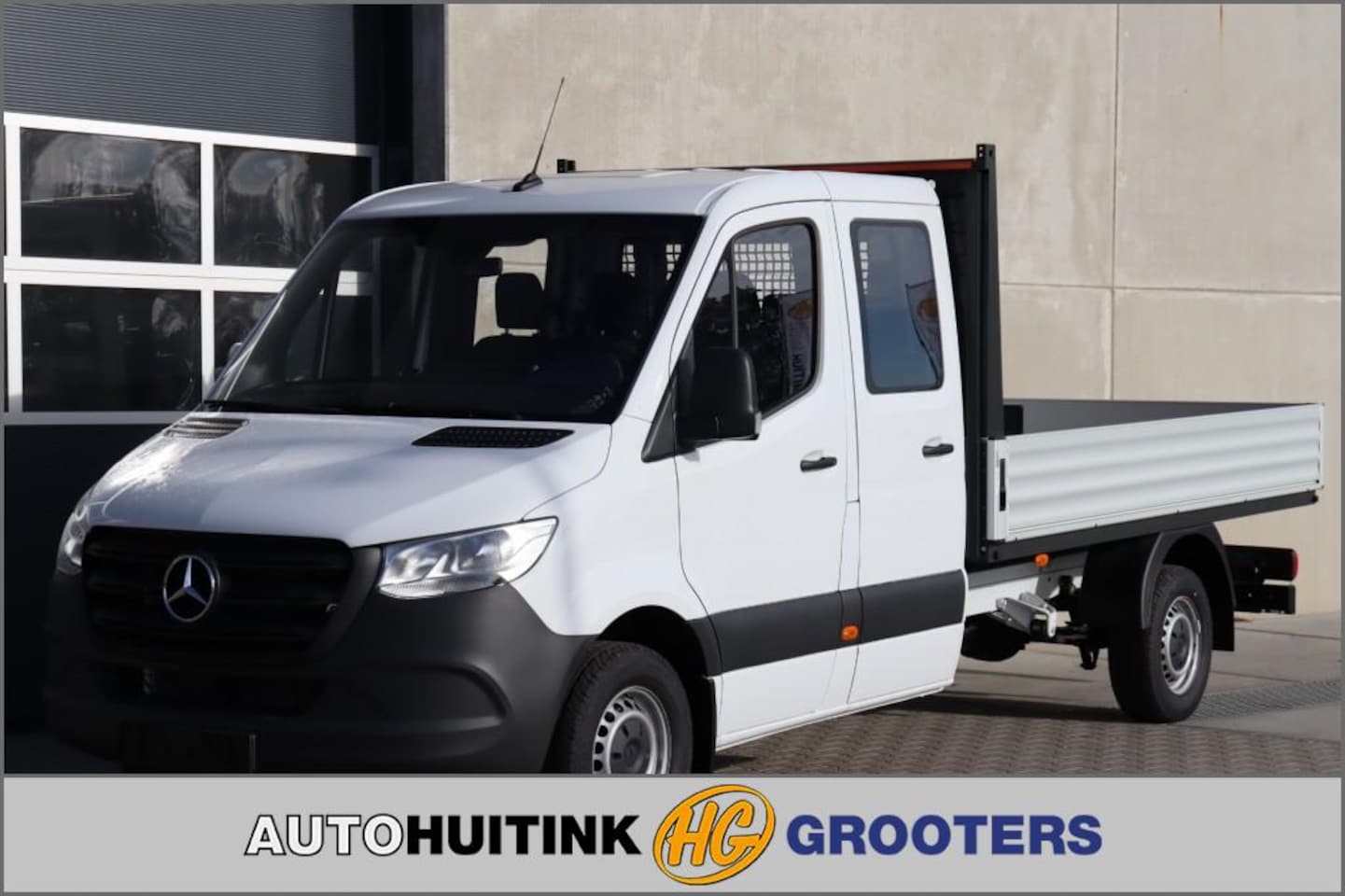 Mercedes-Benz Sprinter - 315 CDI Dub Cab  L3 Open laadbak  RWD 7 persoons - AutoWereld.nl
