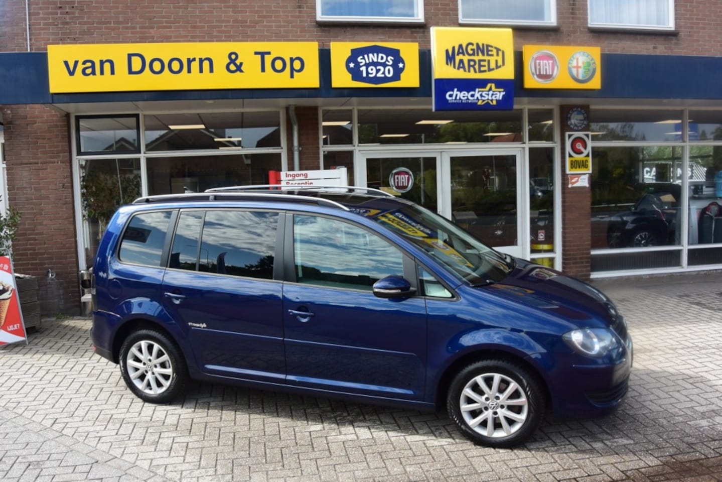 Volkswagen Touran Cross - 1.4 TSI CROSS - AutoWereld.nl