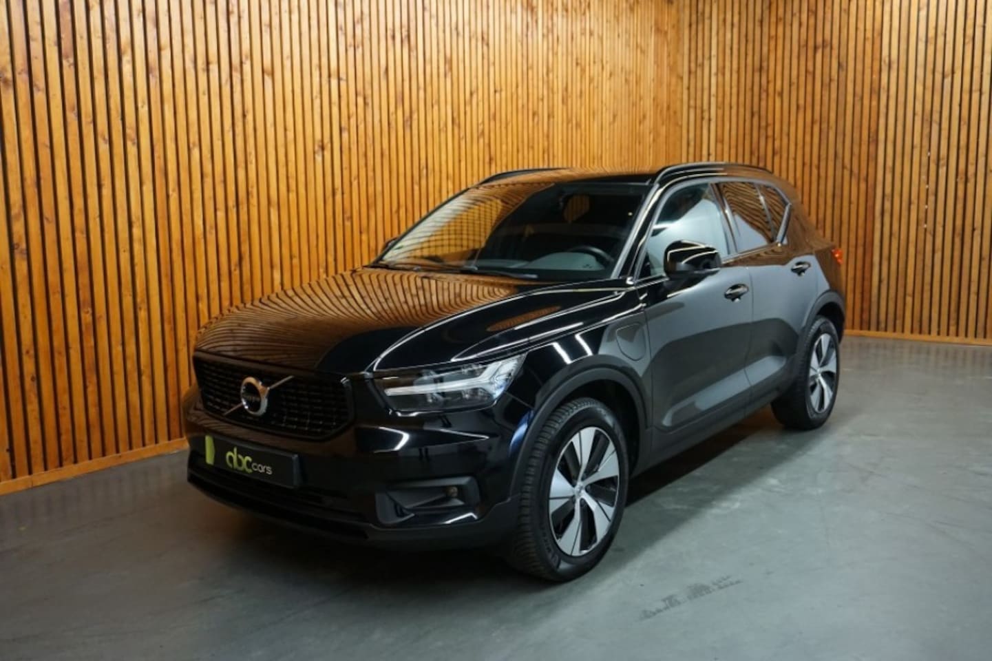 Volvo XC40 - 1.5 T5 RECHARGE R-DESIGN EXPRESSION - AutoWereld.nl