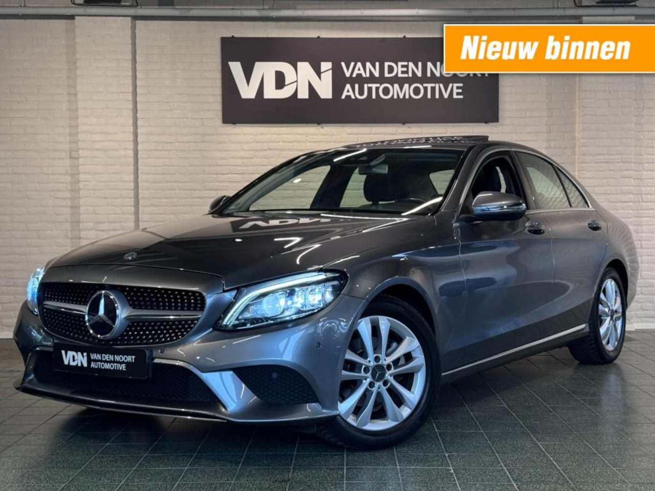 Mercedes-Benz C-klasse - 180 Premium Pack 156pk Pano Smartlink Stoelverw LED 17'' - AutoWereld.nl