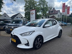 Toyota Yaris - 1.5 HYBRID 115 DYNAMIC / CARPLAY / CAMERA / ADAP. CRUISE / DAB / AIRCO-ECC / LED / KEYLESS