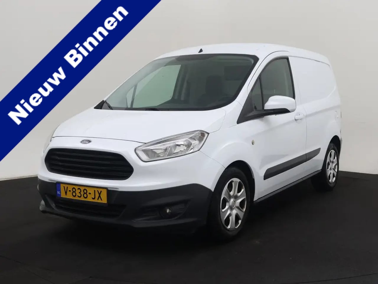 Ford Transit Courier - 1.5 TDCI Trend (Bestel) 11-2017 161.622 KM - AutoWereld.nl