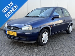 Opel Corsa - 1.2i-16V Strada Cool APK 02-2027 AUTOMAAT