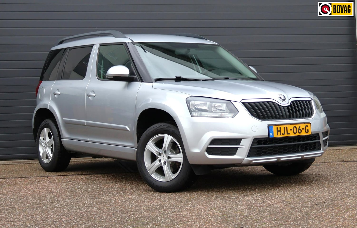 Skoda Yeti - 1.2 TSI Active Plus Airco/PDC/Dealer onderhouden - AutoWereld.nl