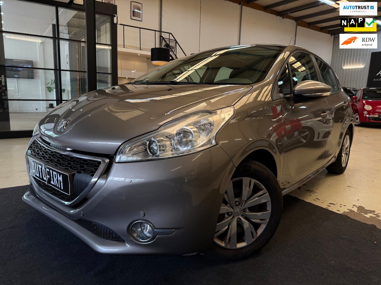 Peugeot 208 - 1.0 VTi Active Nette Auto NAP Vaste Panoramadak Bluetooth - AutoWereld.nl