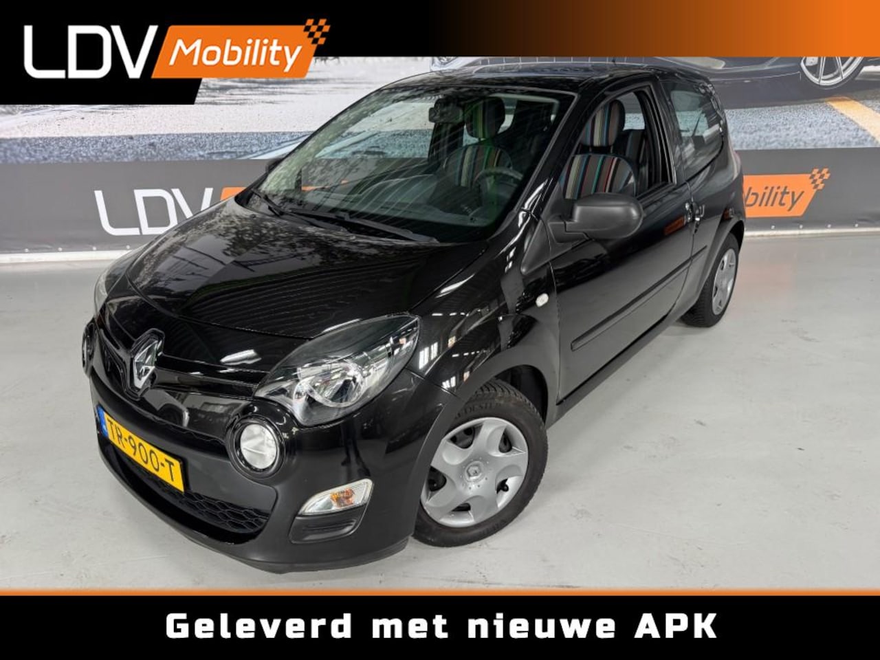 Renault Twingo - 1.2 16V PARISIENNE / 71049 km / Nieuwe APK t/m 20-08-2027 / Airco / Bluetooth. - AutoWereld.nl