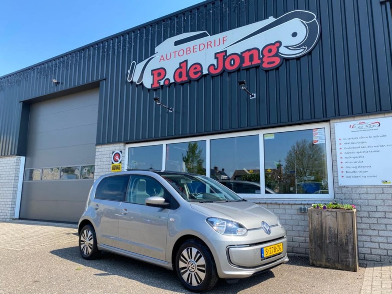 Volkswagen e-Up! - E-UP! 82PK 5D / Panoramadak / Stoelverw. / Automaat! - AutoWereld.nl
