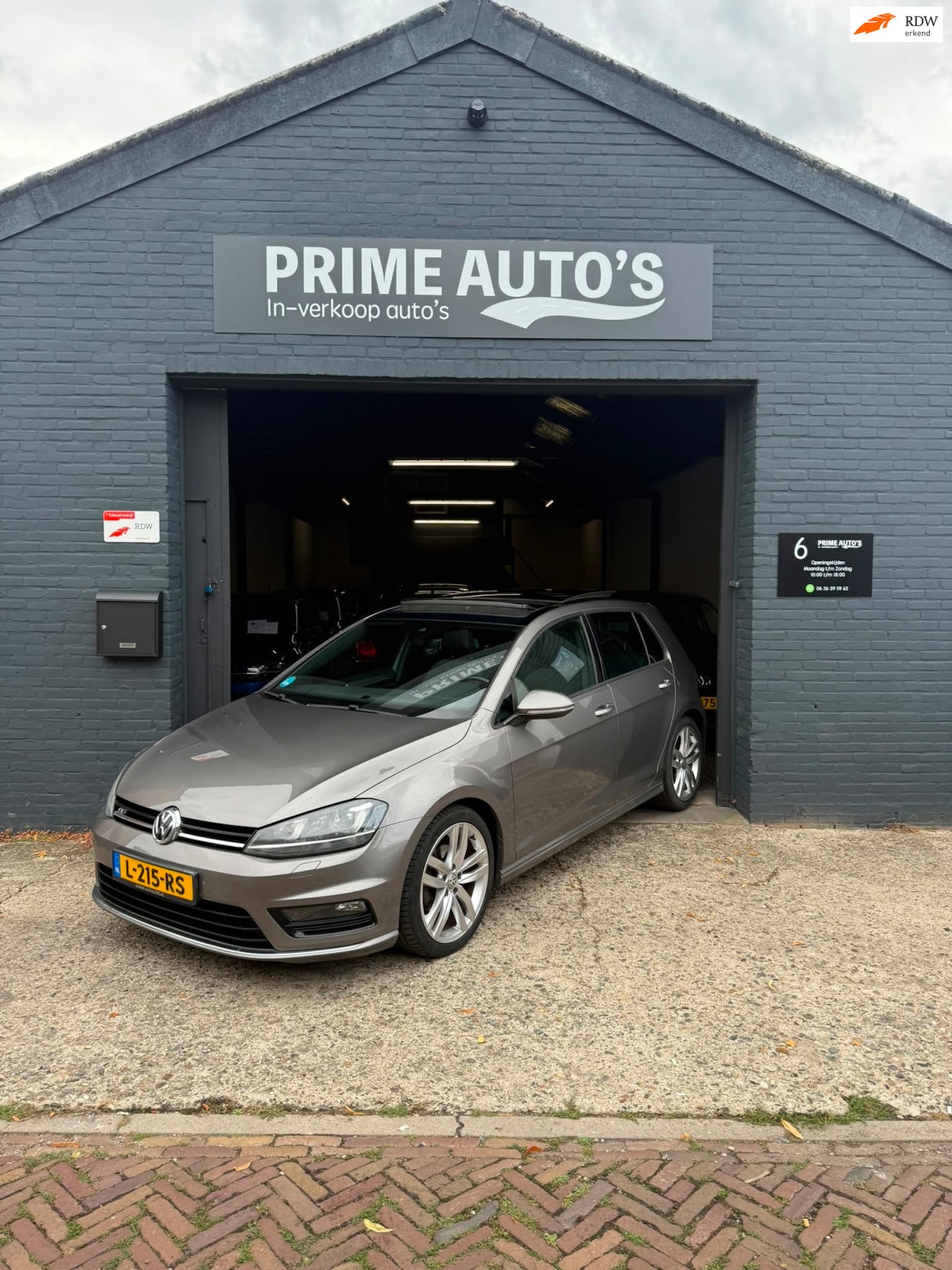 Volkswagen Golf Variant - 1.4 TSI R-Line DSG | Panoramadak 2016 - AutoWereld.nl