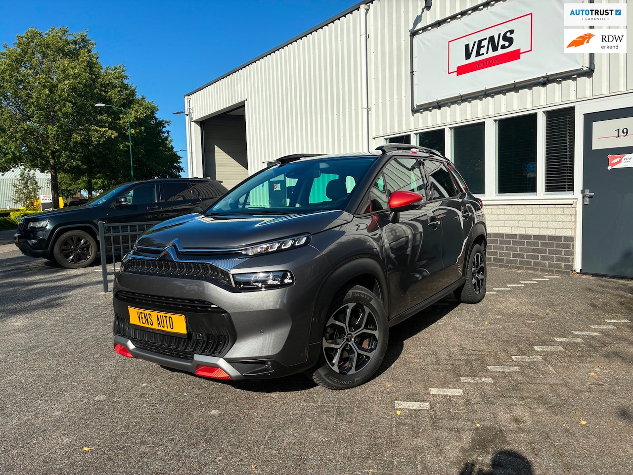 Citroën C3 Aircross - 1.2 PureTech Shine 1.2 PureTech Shine, camera, cruise, 1/2 leer! - AutoWereld.nl