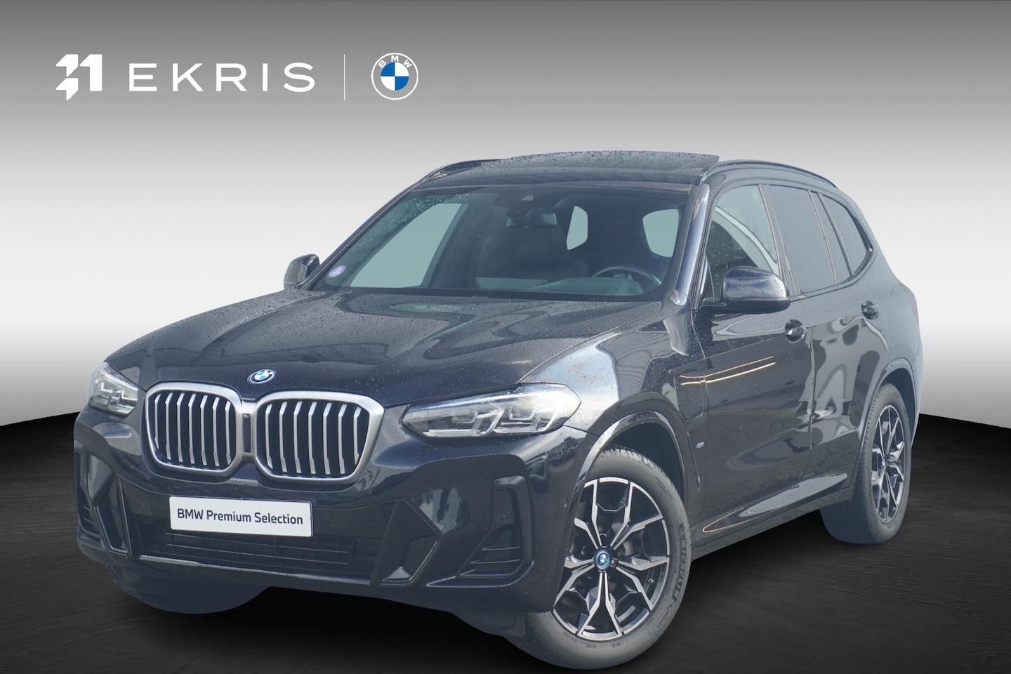 BMW X3 - xDrive30e M Sport | Panoramadak | Head-up | HIFI | 19 Inch | Adaptieve LED koplampen - AutoWereld.nl