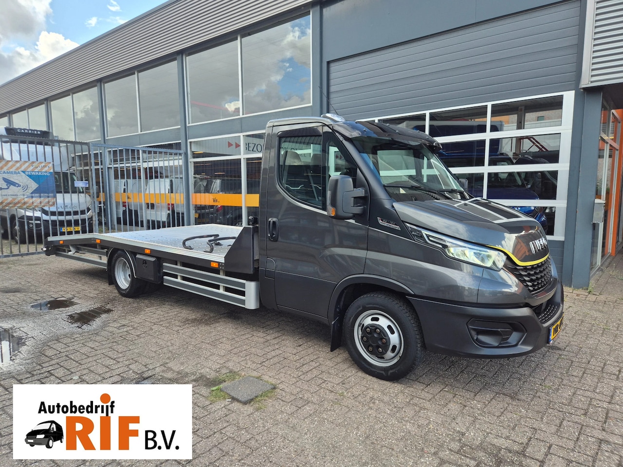 Iveco Daily - 35C18 N1/ Oprijwagen/ 2.3T Lier/ 24.000 KM - AutoWereld.nl