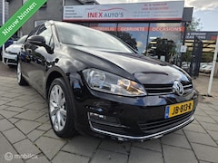 Volkswagen Golf - 1.6 TDI Connected Series