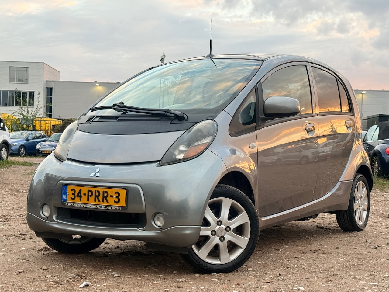 Mitsubishi i-MiEV - 4-peroons 16 kWh/AUTOMAAT - AutoWereld.nl