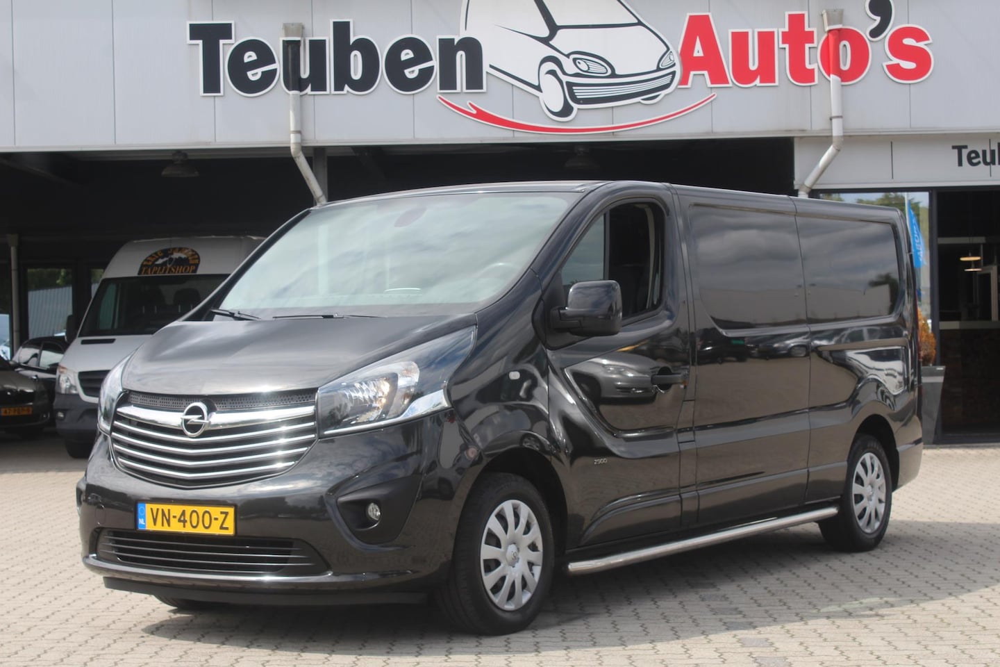 Opel Vivaro - 1.6 CDTI L2H1 Sport EcoFlex Airco | Navigatie| Trekhaak | Rechter schuifdeur | Bijrijdersb - AutoWereld.nl