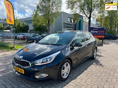 Kia Cee'd - 1.6 GDI Business Pack - NAVIGATIE - CAMERA - NAP